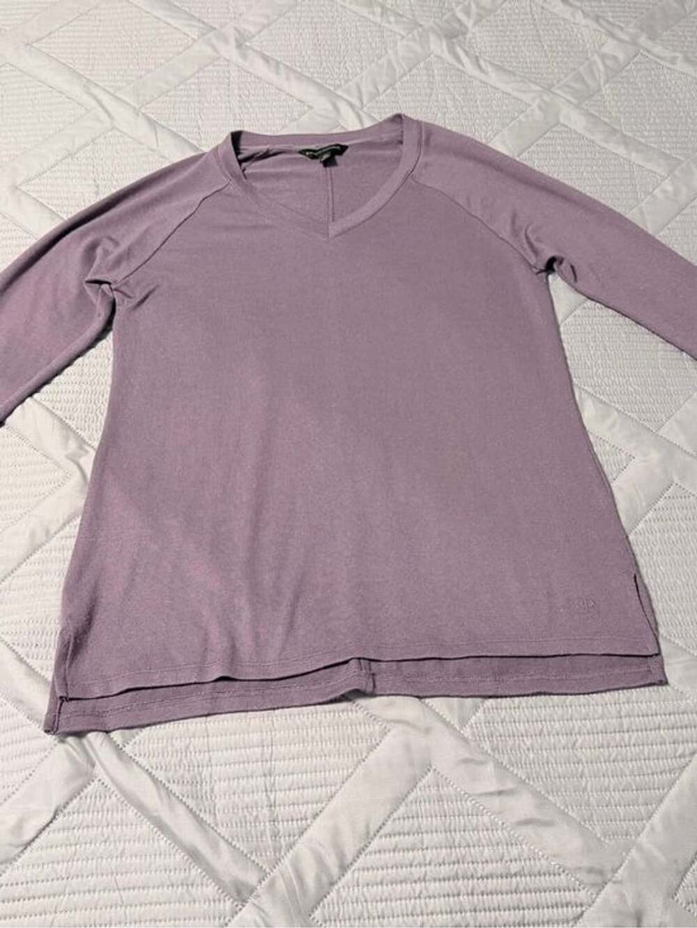 Banana Republic Lavender Ribbed V-Neck Knit Top s/p